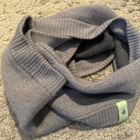 ♾Lululemon Infinity🧣 - Picture 1 of 5